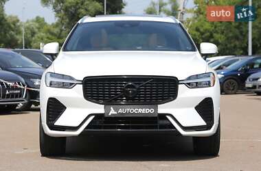 Внедорожник / Кроссовер Volvo XC60 2020 в 