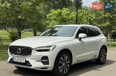 Внедорожник / Кроссовер Volvo XC60 2021 в 