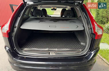 Внедорожник / Кроссовер Volvo XC60 2015 в 