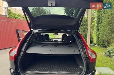 Внедорожник / Кроссовер Volvo XC60 2015 в 
