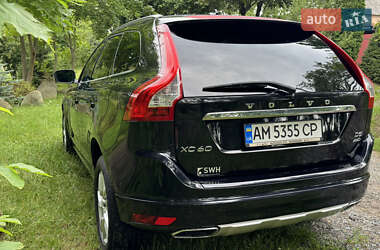 Внедорожник / Кроссовер Volvo XC60 2015 в 