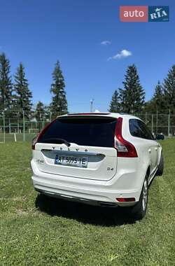 Внедорожник / Кроссовер Volvo XC60 2015 в 