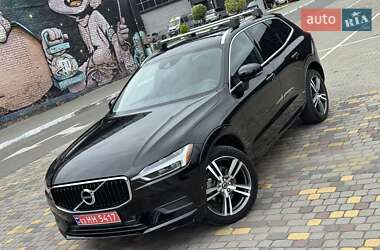 Внедорожник / Кроссовер Volvo XC60 2018 в 