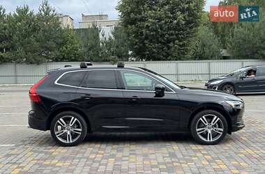 Внедорожник / Кроссовер Volvo XC60 2018 в 