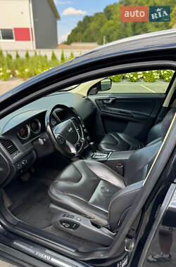 Внедорожник / Кроссовер Volvo XC60 2010 в 