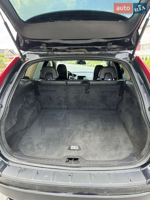 Внедорожник / Кроссовер Volvo XC60 2010 в Луцке