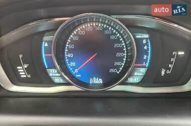 Внедорожник / Кроссовер Volvo XC60 2011 в 
