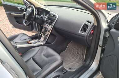 Внедорожник / Кроссовер Volvo XC60 2011 в 