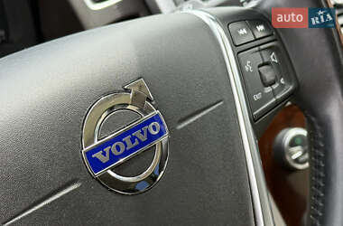 Внедорожник / Кроссовер Volvo XC60 2012 в 