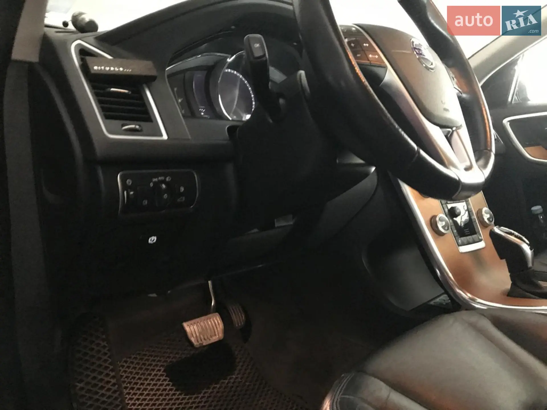 2017 Volvo XC60 - мініатюра 32