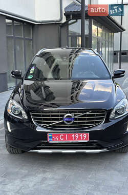 Внедорожник / Кроссовер Volvo XC60 2013 в 