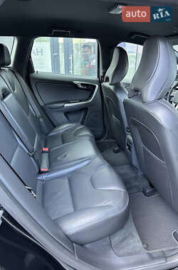 Внедорожник / Кроссовер Volvo XC60 2013 в 