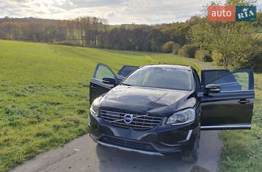 Внедорожник / Кроссовер Volvo XC60 2015 в 