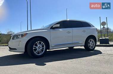 Позашляховик / Кросовер Volvo XC60 2015 в Хирові