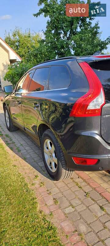 Внедорожник / Кроссовер Volvo XC60 2010 в Луцке