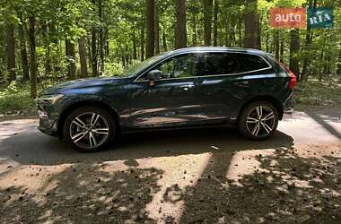 Внедорожник / Кроссовер Volvo XC60 2021 в 