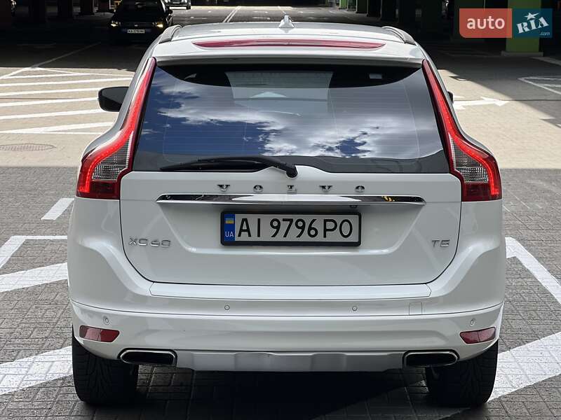 Внедорожник / Кроссовер Volvo XC60 2015 в Киеве