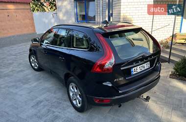 Внедорожник / Кроссовер Volvo XC60 2009 в 