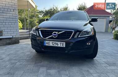 Внедорожник / Кроссовер Volvo XC60 2009 в 
