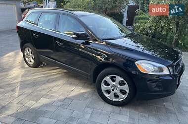 Внедорожник / Кроссовер Volvo XC60 2009 в 