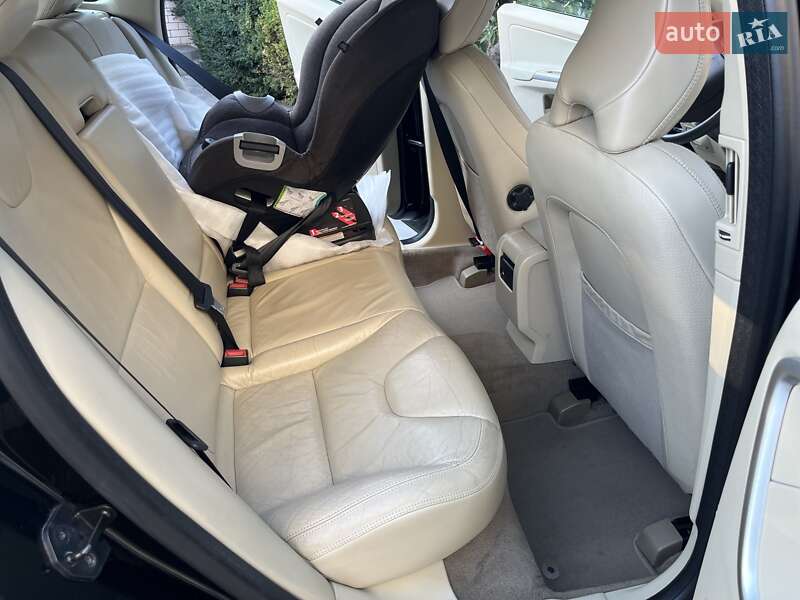 Внедорожник / Кроссовер Volvo XC60 2009 в Днепре фото 45 Внедорожник / Кроссовер Volvo XC60 2009 в Днепре