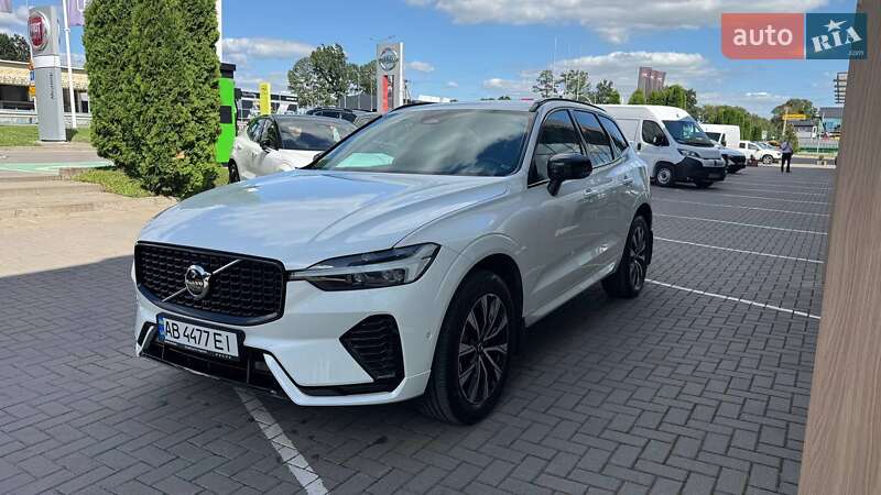 Внедорожник / Кроссовер Volvo XC60 2023 в 