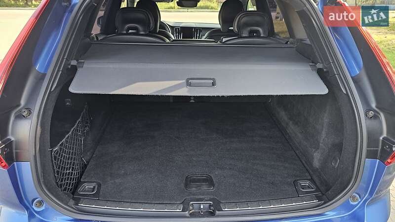 Внедорожник / Кроссовер Volvo XC60 2018 в Бродах