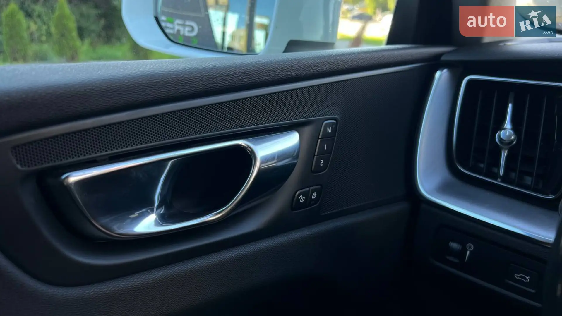 2020 Volvo XC60 - мініатюра 25