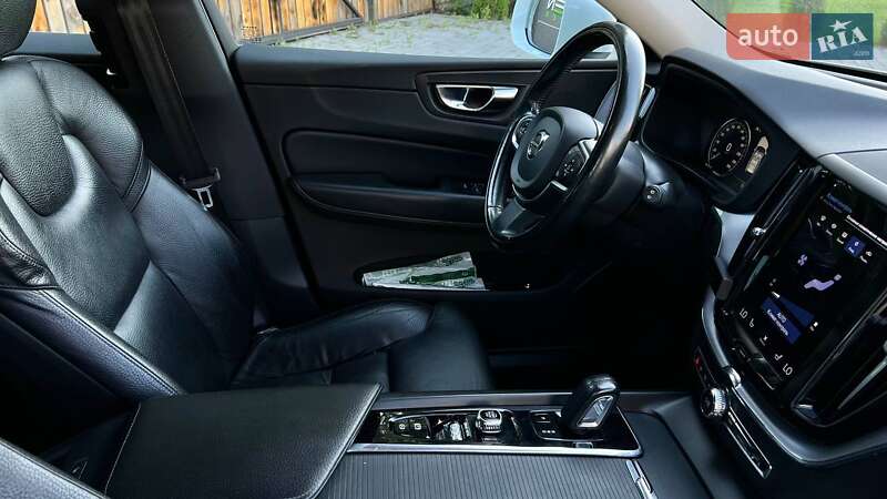 Внедорожник / Кроссовер Volvo XC60 2020 в Львове фото 37 Внедорожник / Кроссовер Volvo XC60 2020 в Львове