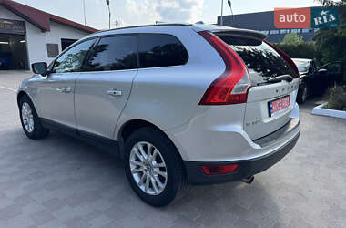 Внедорожник / Кроссовер Volvo XC60 2010 в 