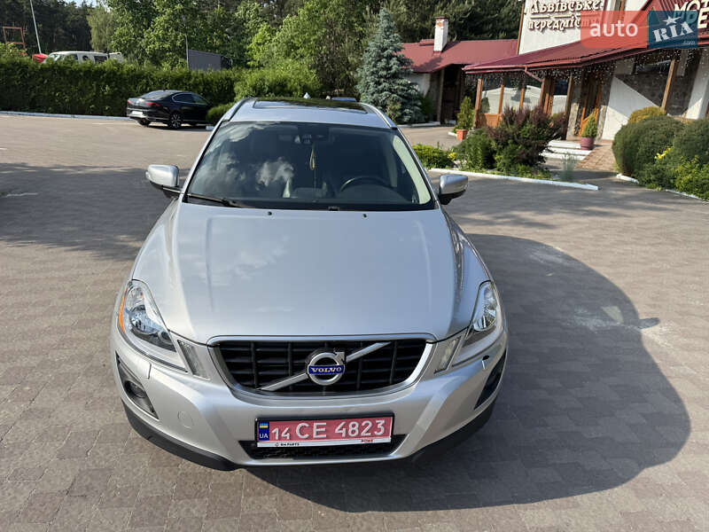 Внедорожник / Кроссовер Volvo XC60 2010 в Львове