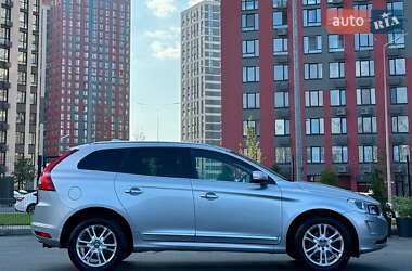 Внедорожник / Кроссовер Volvo XC60 2015 в 