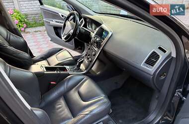 Внедорожник / Кроссовер Volvo XC60 2014 в 