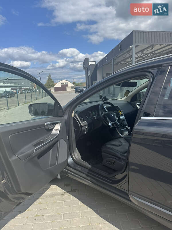 Внедорожник / Кроссовер Volvo XC60 2012 в Березному