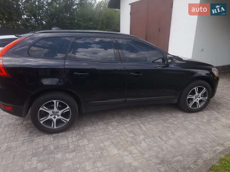 Внедорожник / Кроссовер Volvo XC60 2012 в Ковеле