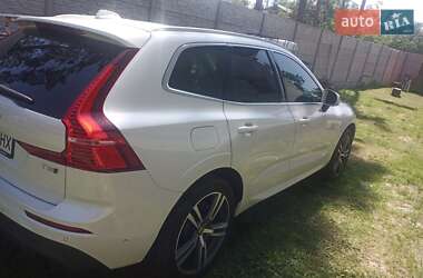 Внедорожник / Кроссовер Volvo XC60 2018 в 
