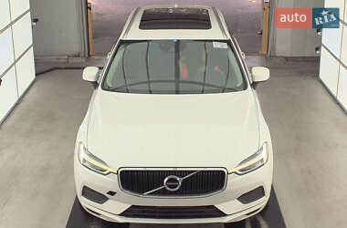 Внедорожник / Кроссовер Volvo XC60 2018 в 