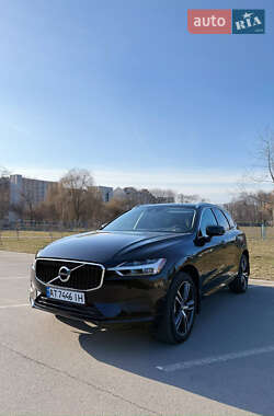 Внедорожник / Кроссовер Volvo XC60 2018 в 