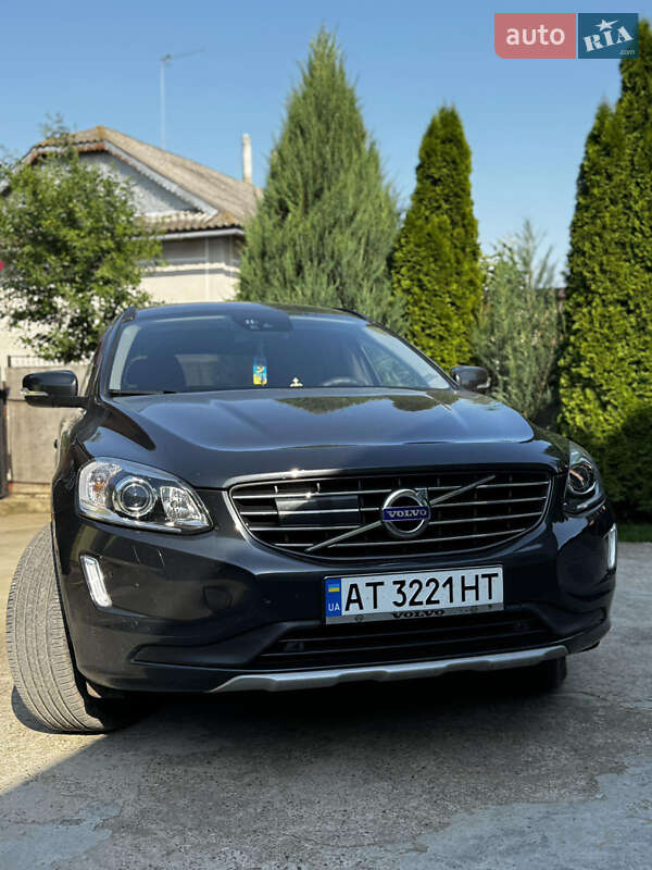Внедорожник / Кроссовер Volvo XC60 2017 в 