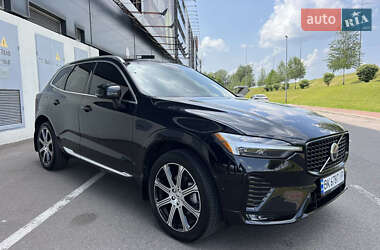 Внедорожник / Кроссовер Volvo XC60 2021 в 