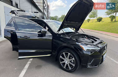 Внедорожник / Кроссовер Volvo XC60 2021 в 