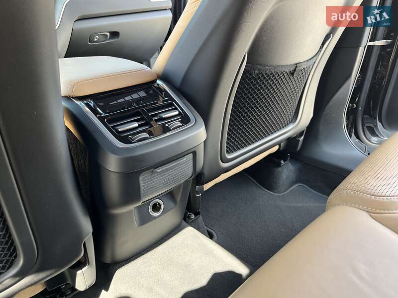 Внедорожник / Кроссовер Volvo XC60 2017 в Киеве фото 13 Внедорожник / Кроссовер Volvo XC60 2017 в Киеве