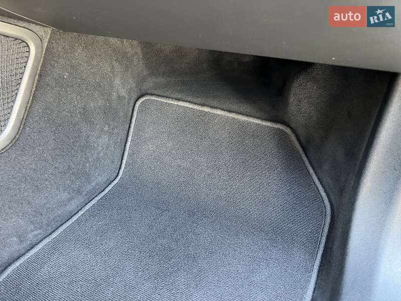 Внедорожник / Кроссовер Volvo XC60 2017 в Киеве фото 23 Внедорожник / Кроссовер Volvo XC60 2017 в Киеве