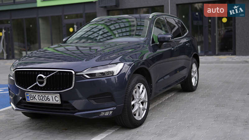 Внедорожник / Кроссовер Volvo XC60 2017 в Вараше