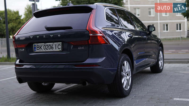 Внедорожник / Кроссовер Volvo XC60 2017 в Вараше