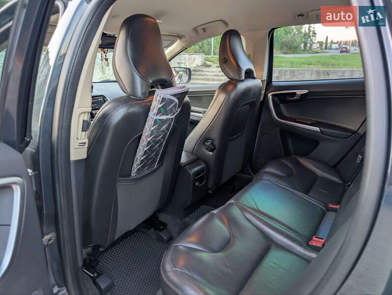 Внедорожник / Кроссовер Volvo XC60 2010 в Ивано-Франковске фото 65 Внедорожник / Кроссовер Volvo XC60 2010 в Ивано-Франковске