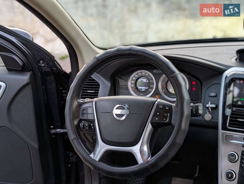 Внедорожник / Кроссовер Volvo XC60 2010 в Ивано-Франковске фото 80 Внедорожник / Кроссовер Volvo XC60 2010 в Ивано-Франковске