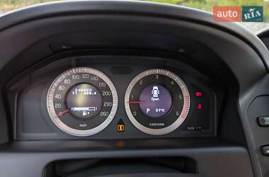 Внедорожник / Кроссовер Volvo XC60 2010 в 