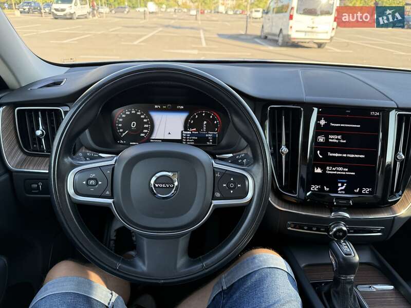 Внедорожник / Кроссовер Volvo XC60 2021 в Киеве фото 12 Внедорожник / Кроссовер Volvo XC60 2021 в Киеве