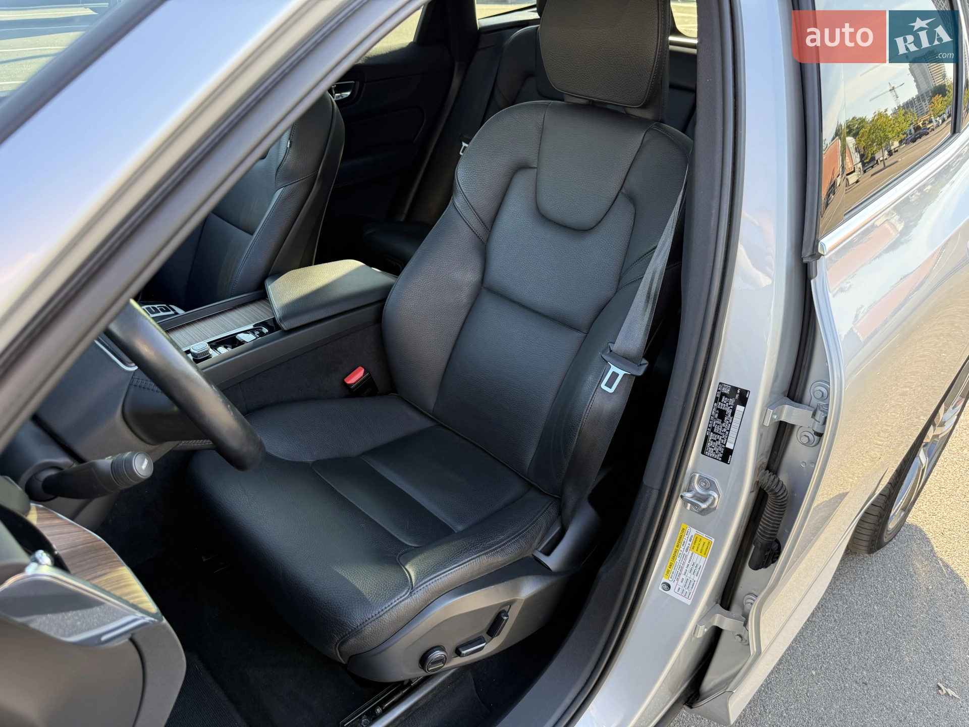 2021 Volvo XC60 - мініатюра 10